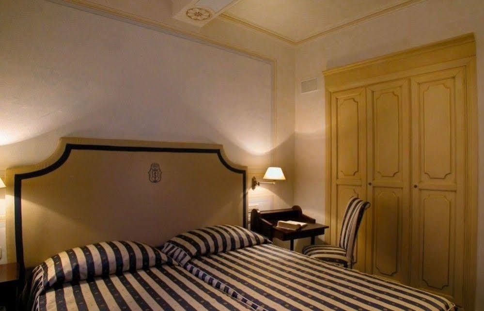 Hotel Relais Dell'Orologio Pisa Exterior foto